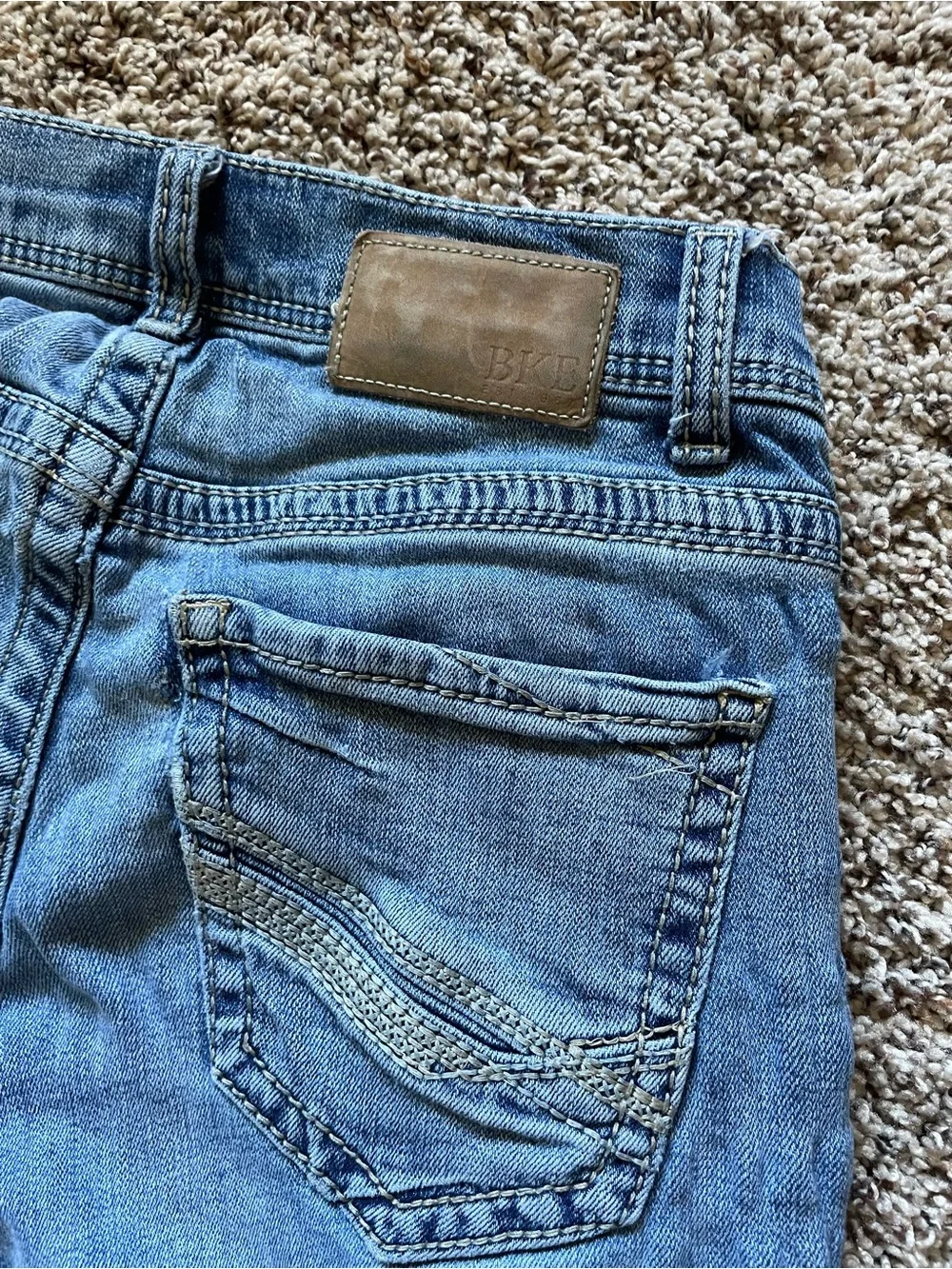 BKE ALEC Straight Leg Light Wash Jeans Men’s 29x30 (measures 28x29) ABP5197